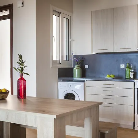 ヴィラ Magganos Sunset フィスカルドン